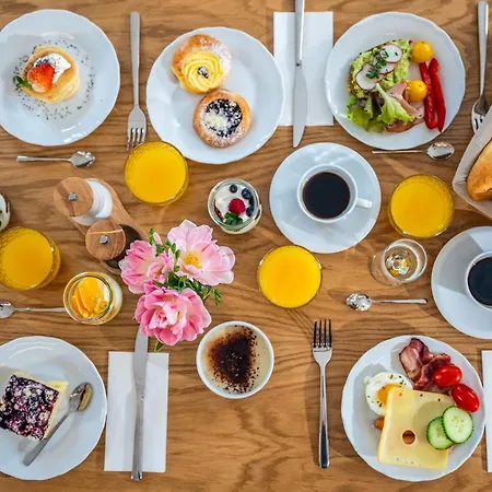 Hotell Zamek Naceradec