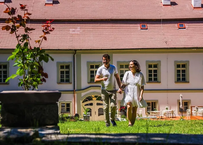 Zámek Hotel