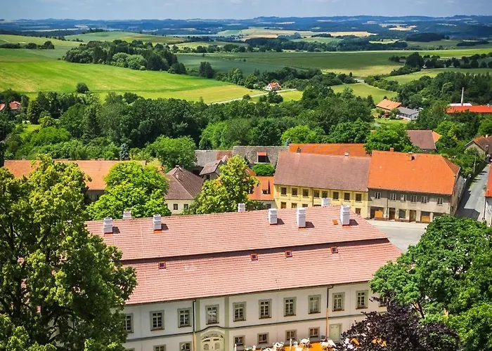 Zamek * Naceradec